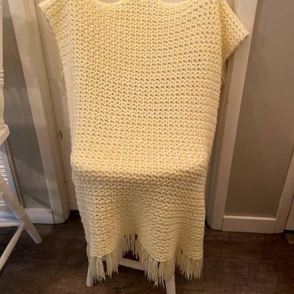 Vintage Retro handmade Crochet baby or child’s blanket afghan yellow white 1970s - Picture 1 of 4